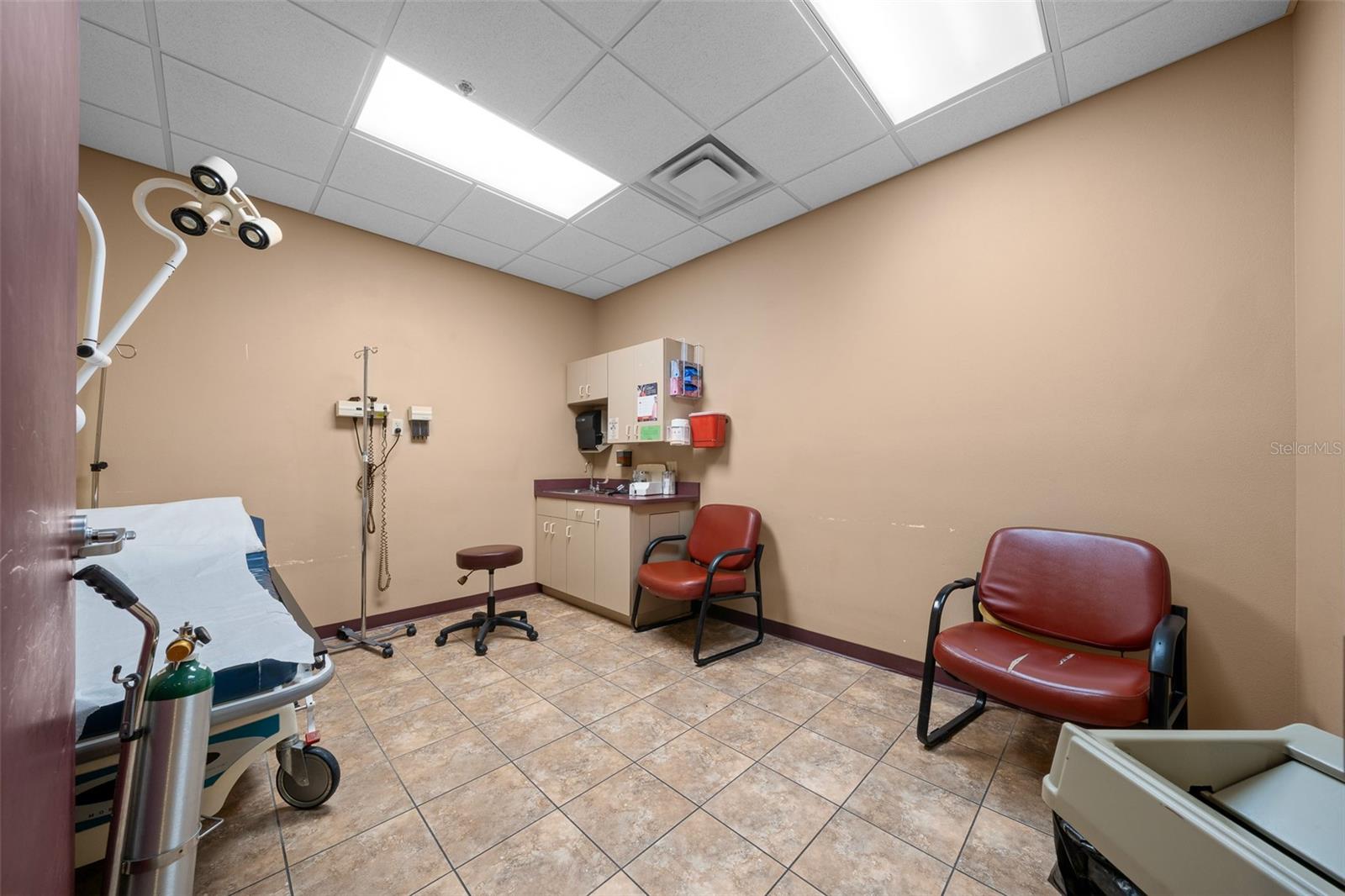 LEESBURG BLANMAY - Commercial Sale