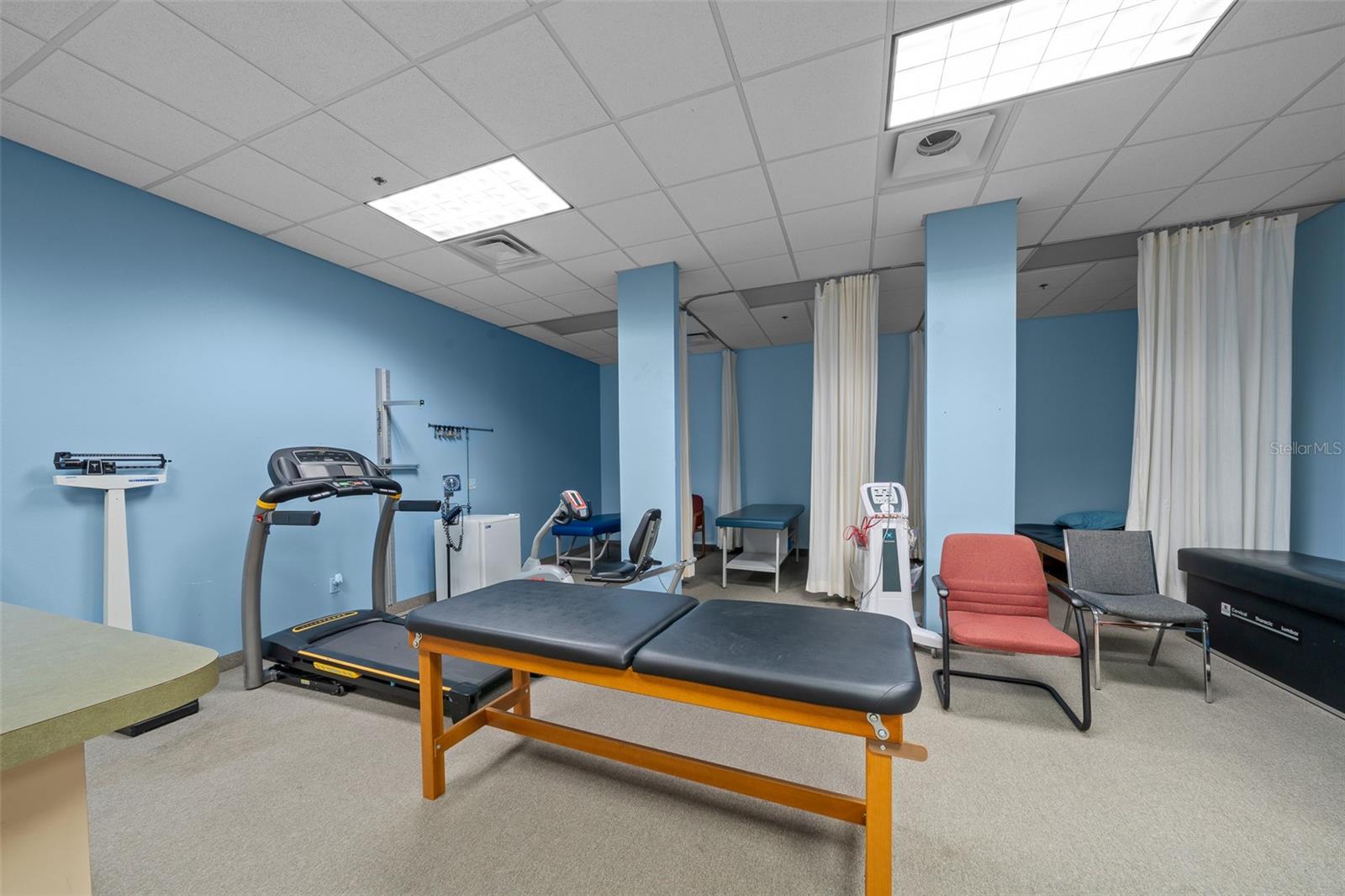LEESBURG BLANMAY - Commercial Sale