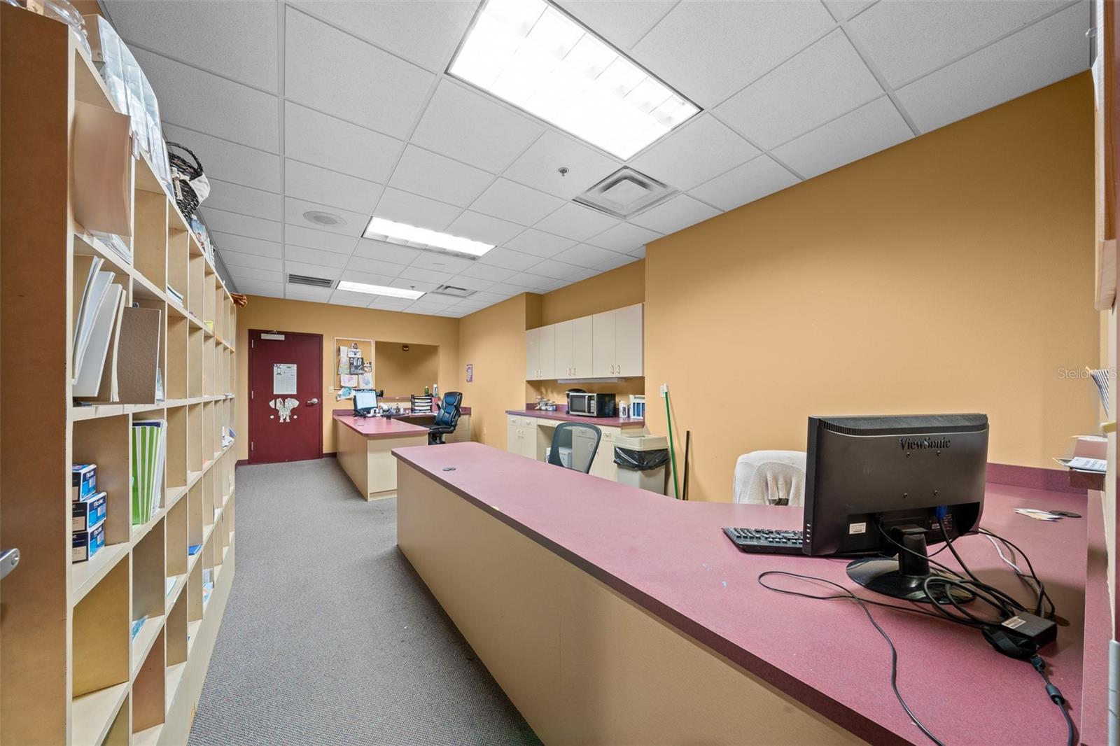 LEESBURG BLANMAY - Commercial Sale
