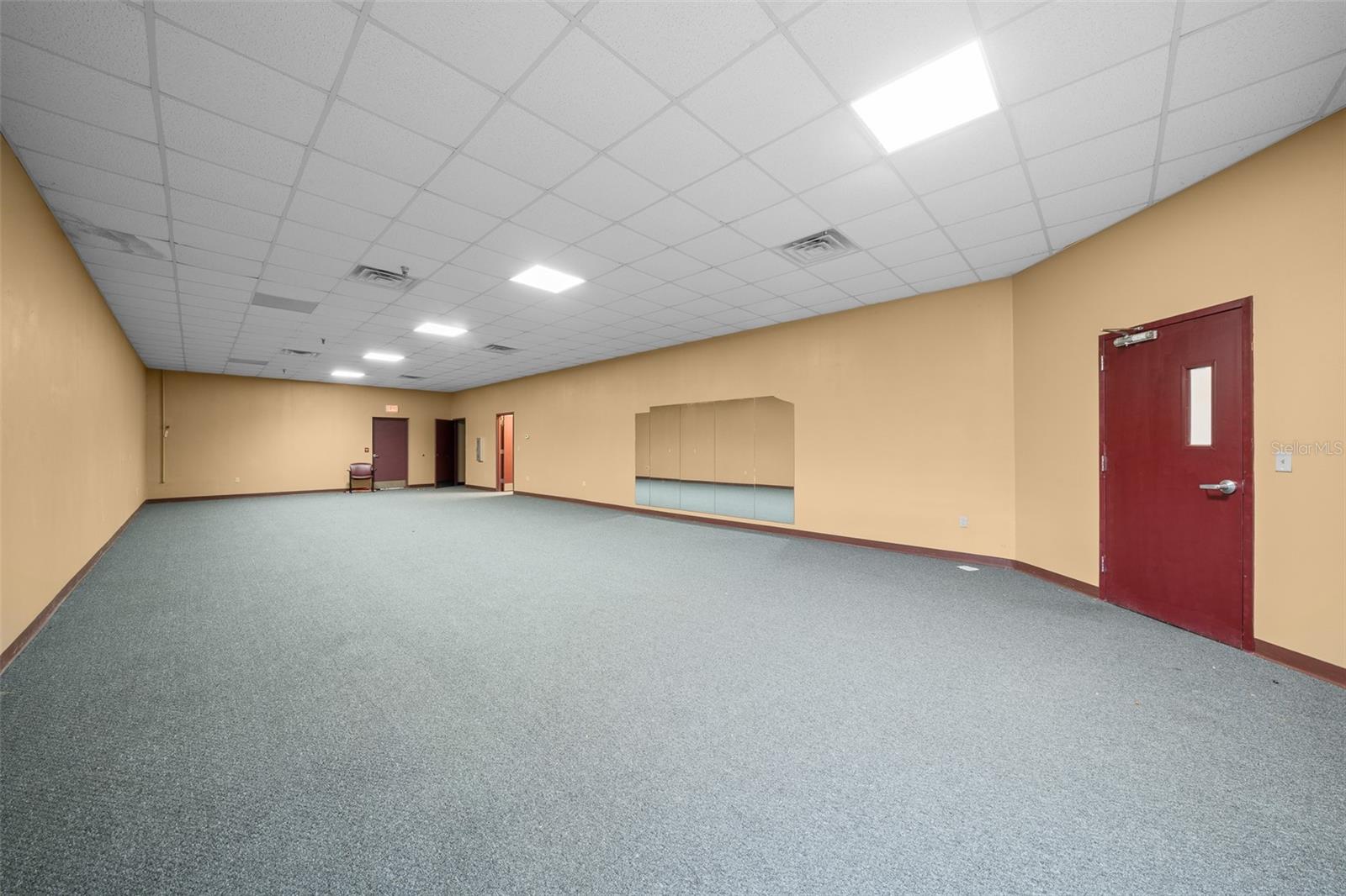 LEESBURG BLANMAY - Commercial Sale