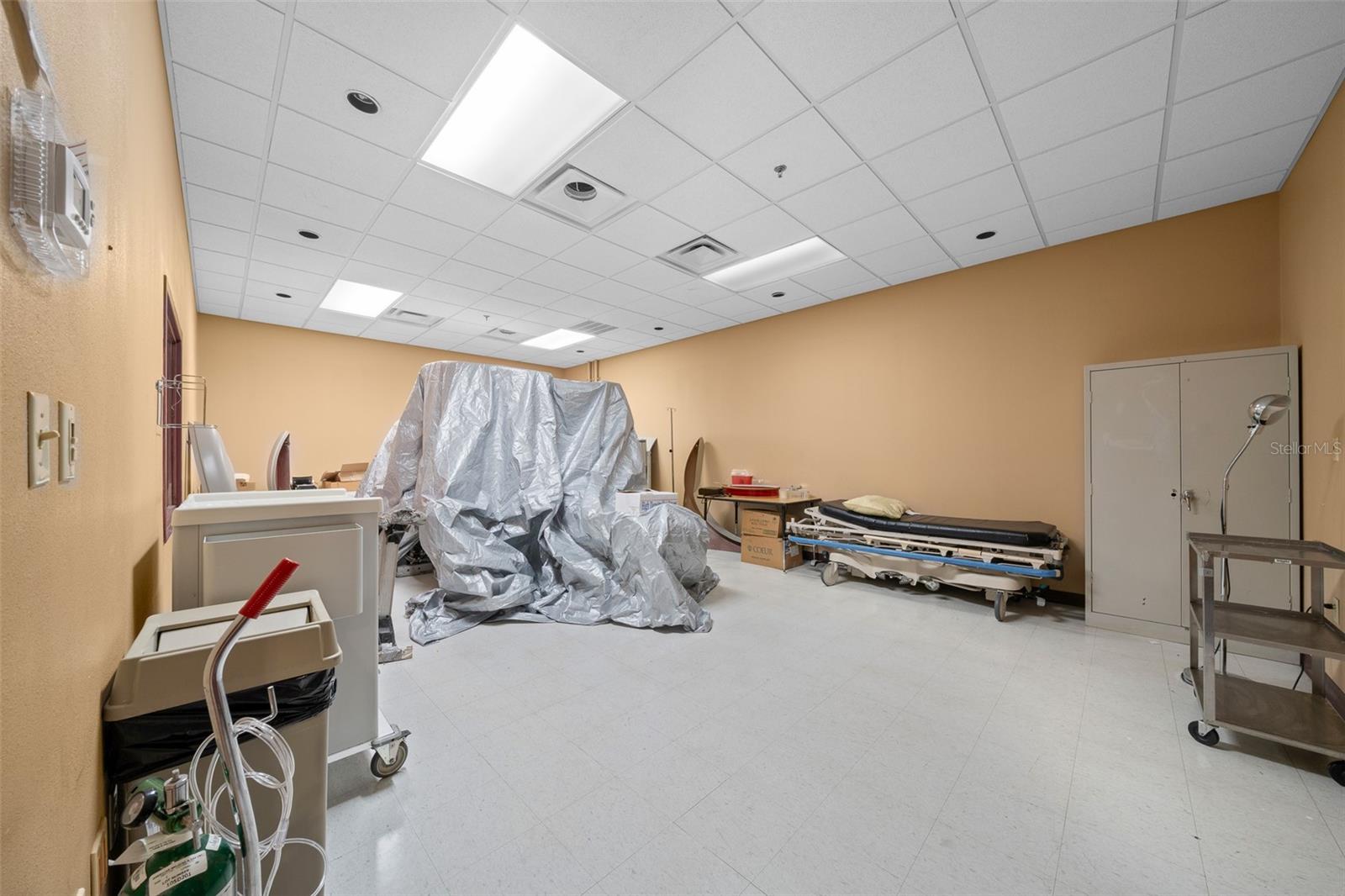 LEESBURG BLANMAY - Commercial Sale