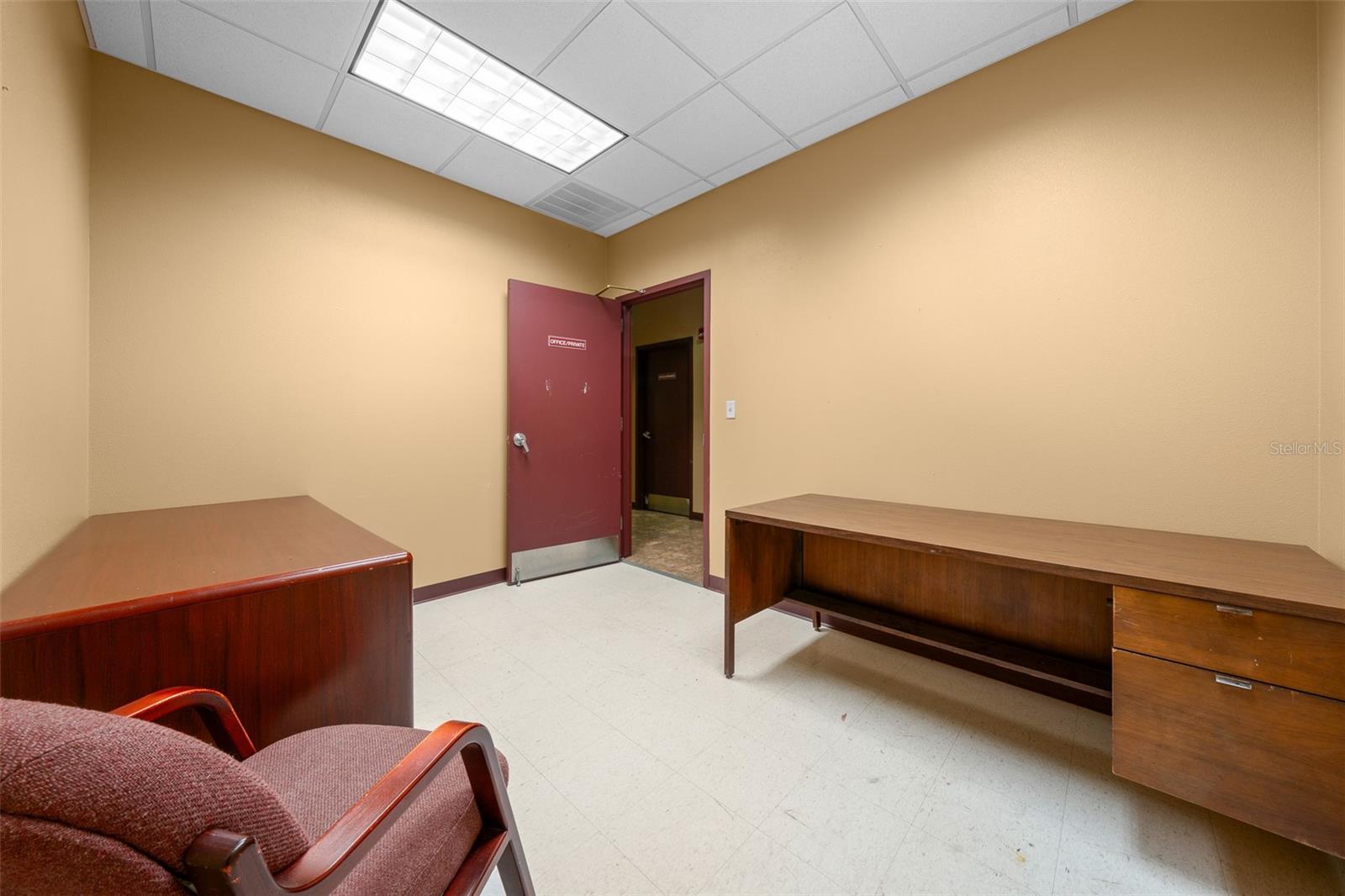 LEESBURG BLANMAY - Commercial Sale