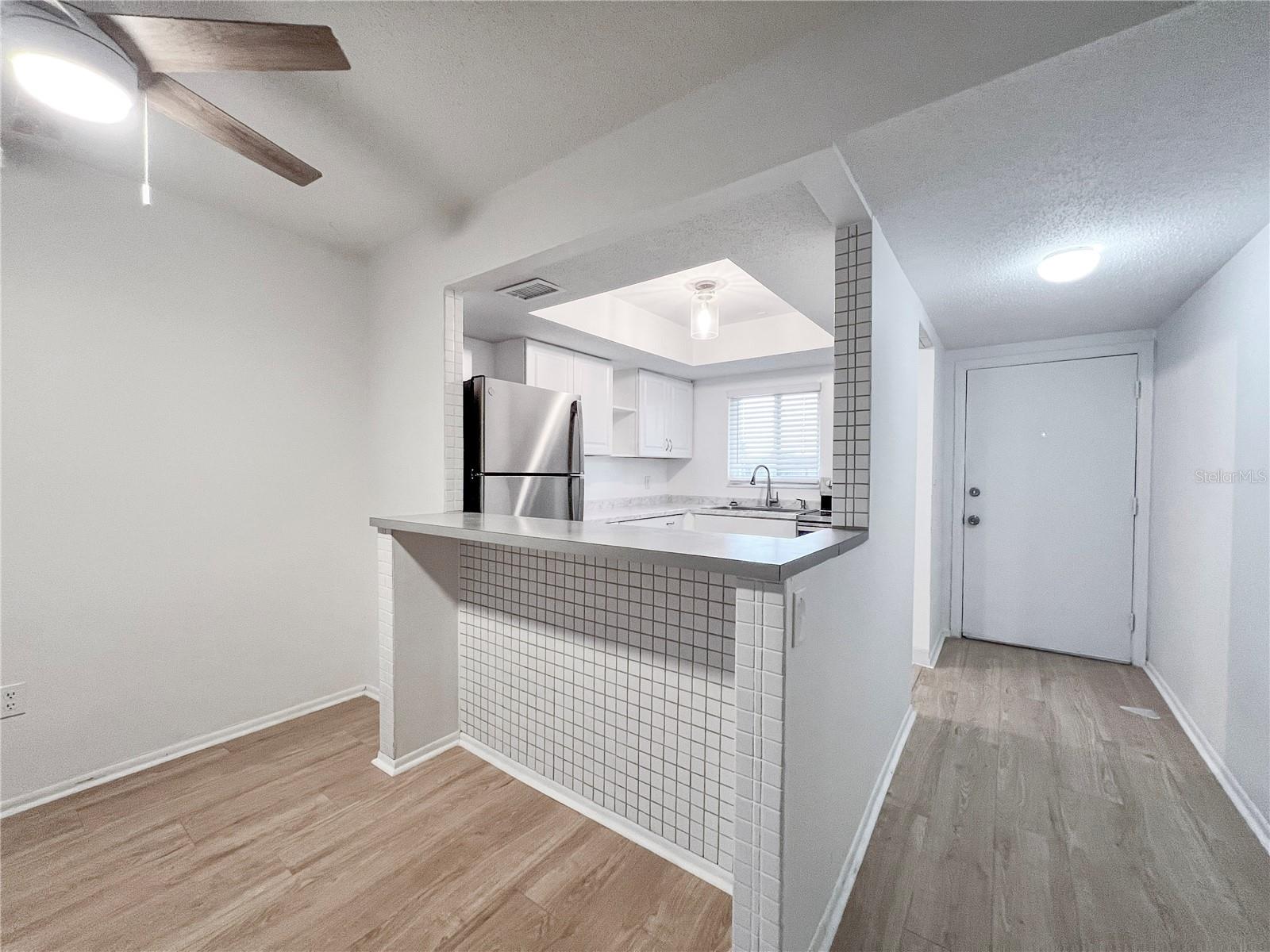 BAYSHORE ON THE LAKE APTS SEC 1 - Residential