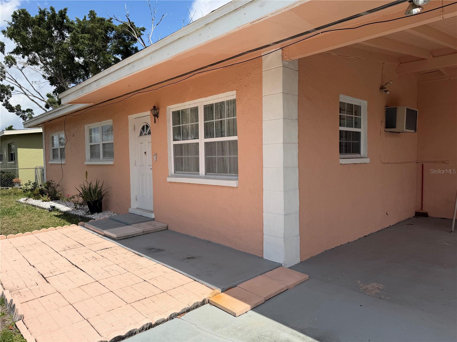 ARLINGTON - Residential