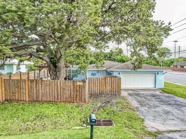 BAY PINES TERRACE - Residential