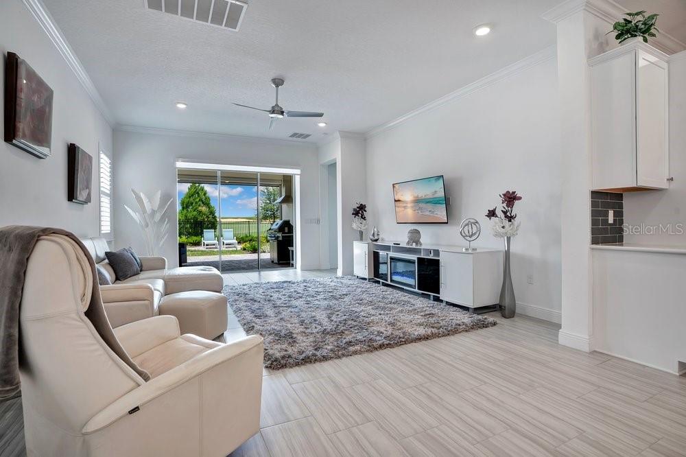 BELLA COLLINA WEST SUB - Residential