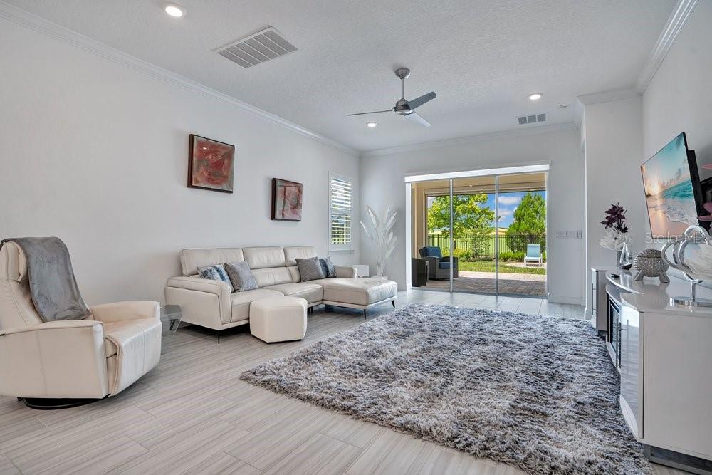 BELLA COLLINA WEST SUB - Residential