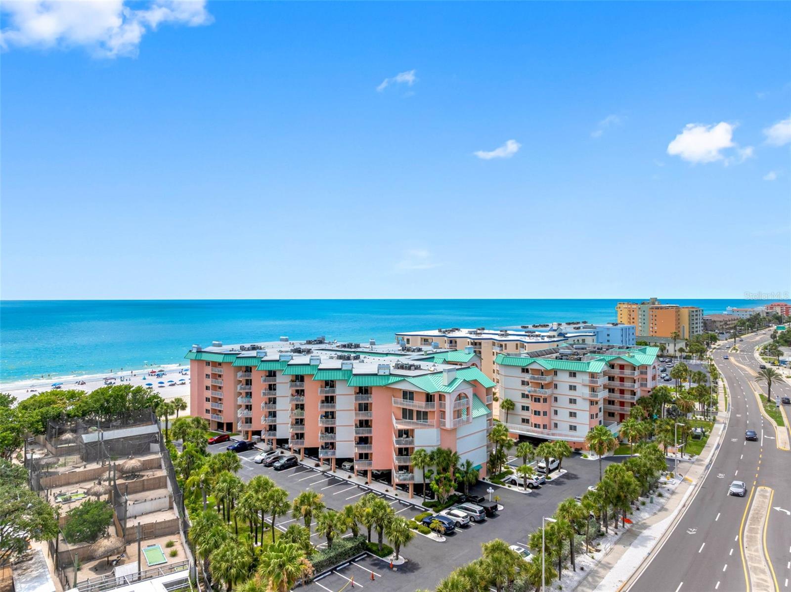 BEACH COTTAGE CONDO - Residential