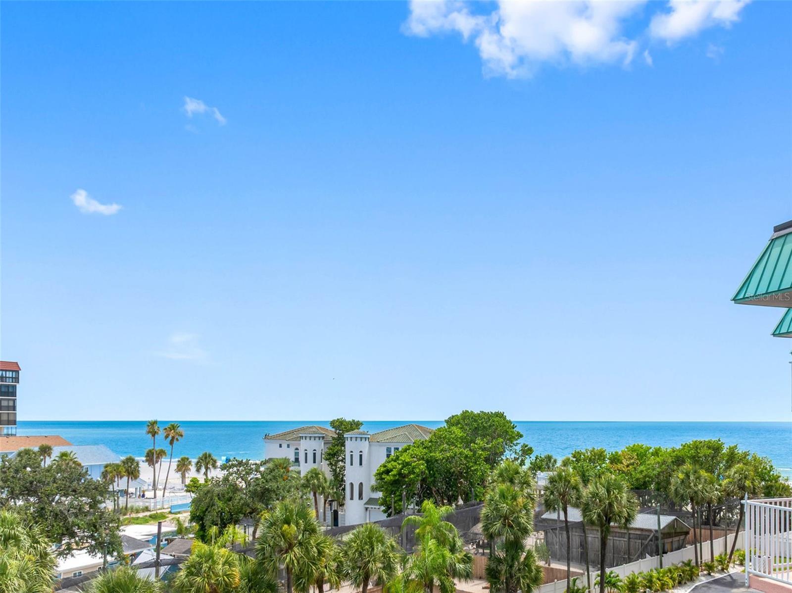 BEACH COTTAGE CONDO - Residential