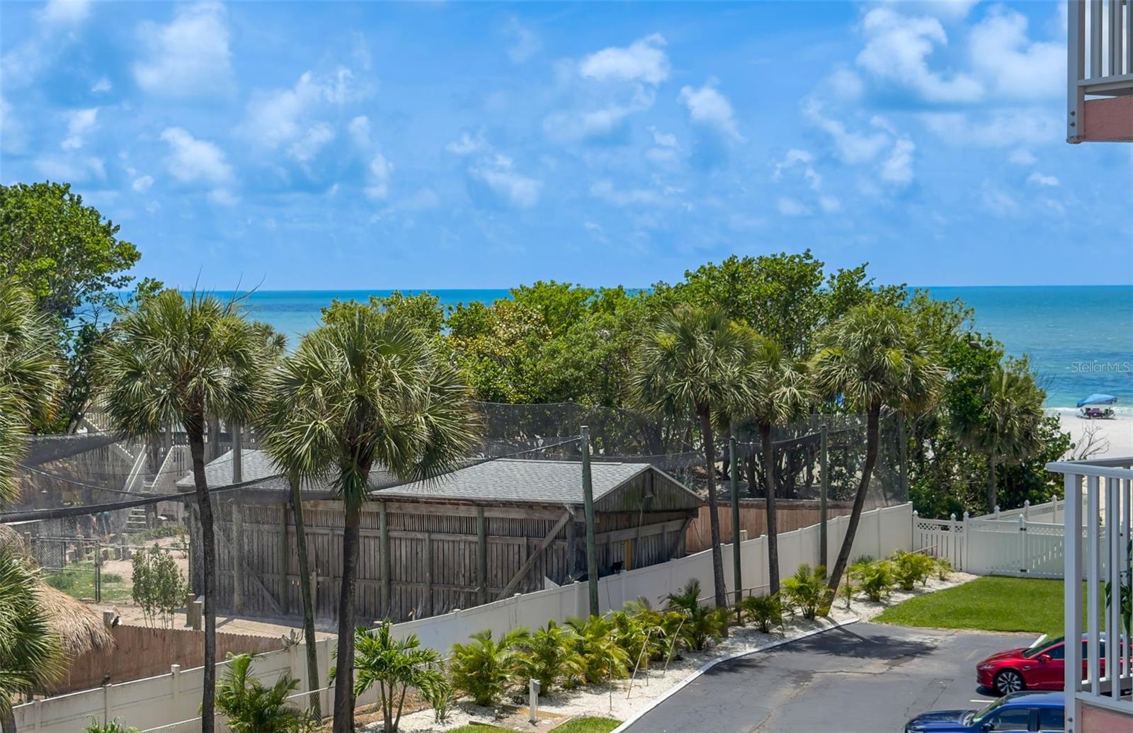 BEACH COTTAGE CONDO - Residential