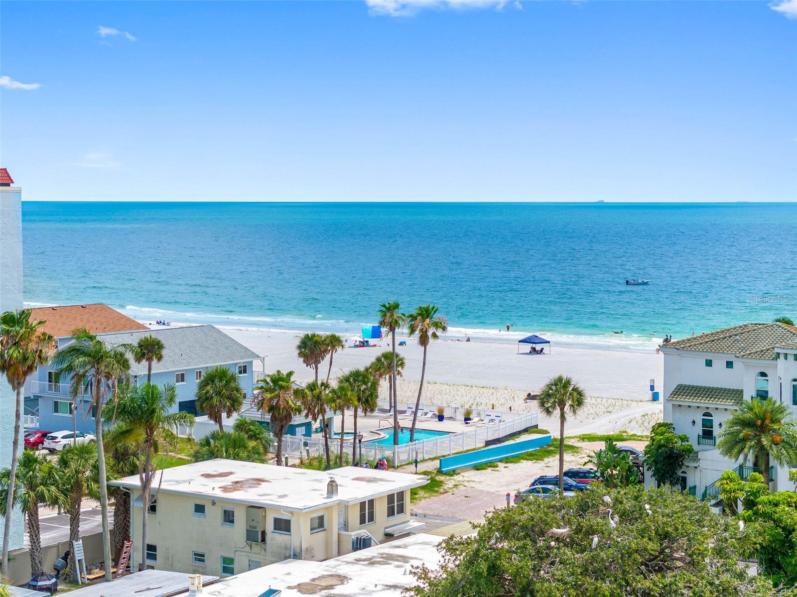 BEACH COTTAGE CONDO - Residential