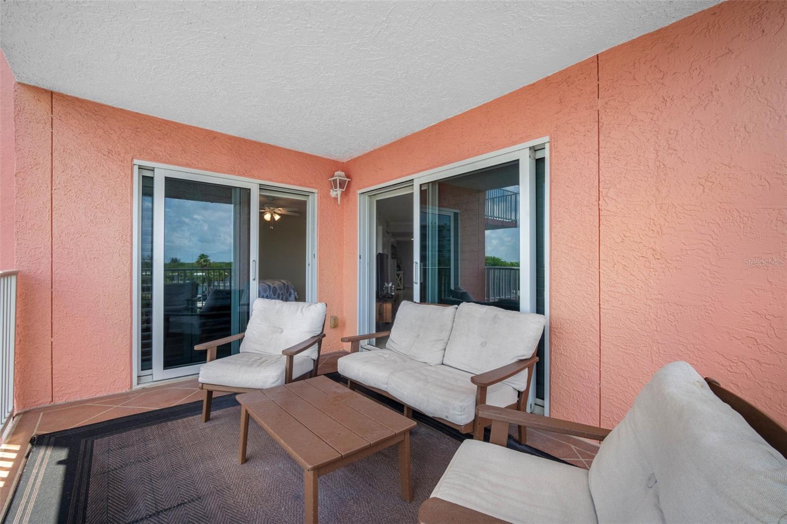 BEACH COTTAGE CONDO - Residential
