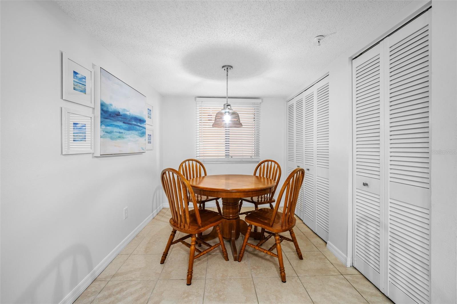 BEACH COTTAGE CONDO - Residential