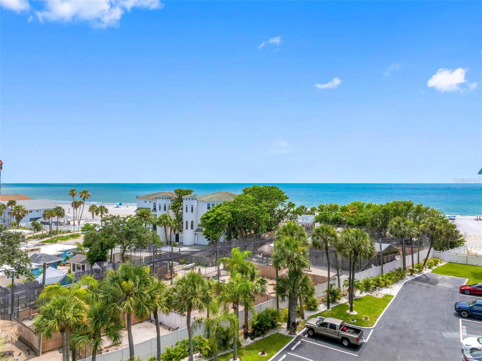 BEACH COTTAGE CONDO - Residential