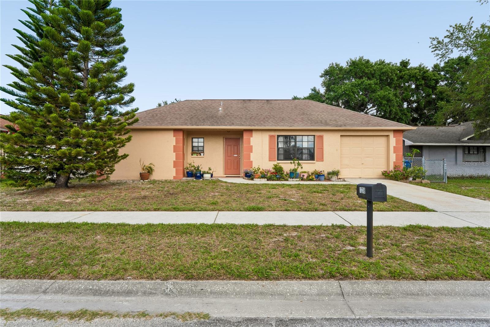 HOLIDAY LAKES WEST - Residential
