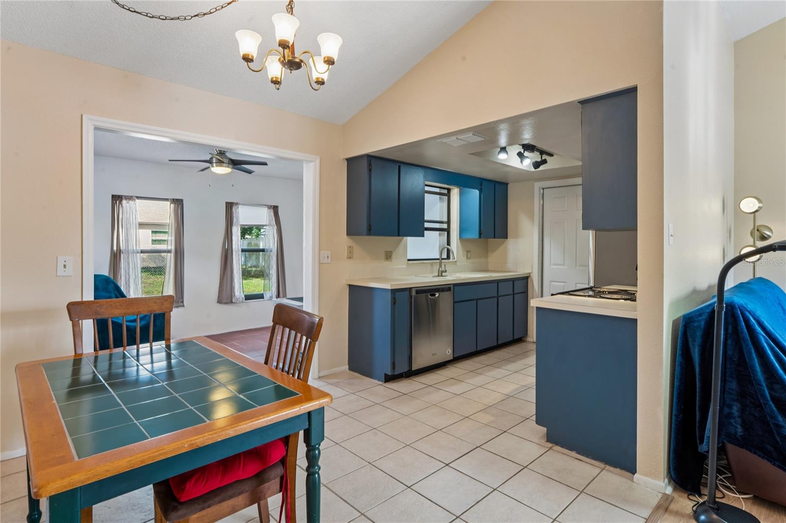 HOLIDAY LAKES WEST - Residential