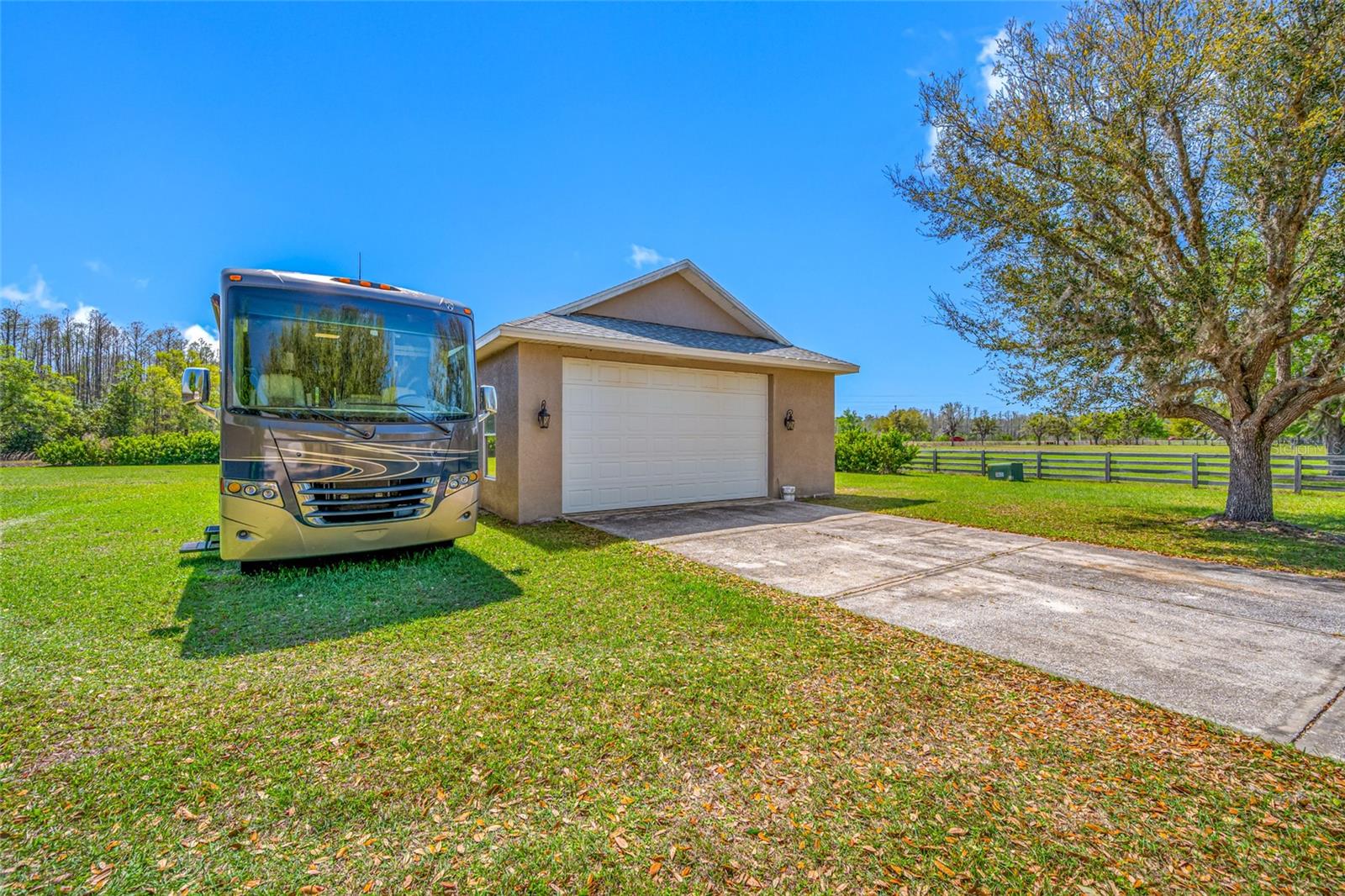 PASCO TRAILS - Residential
