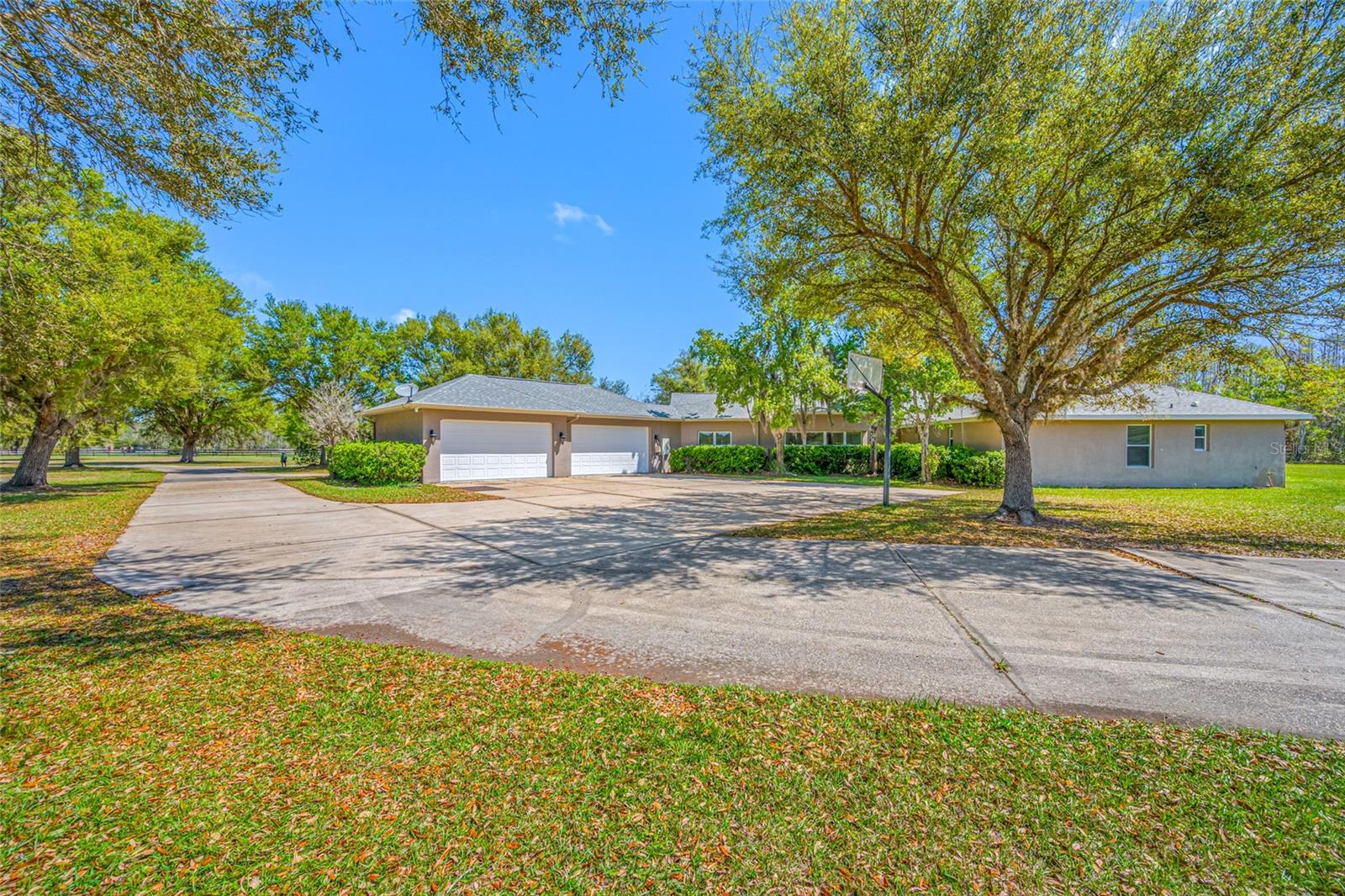 PASCO TRAILS - Residential