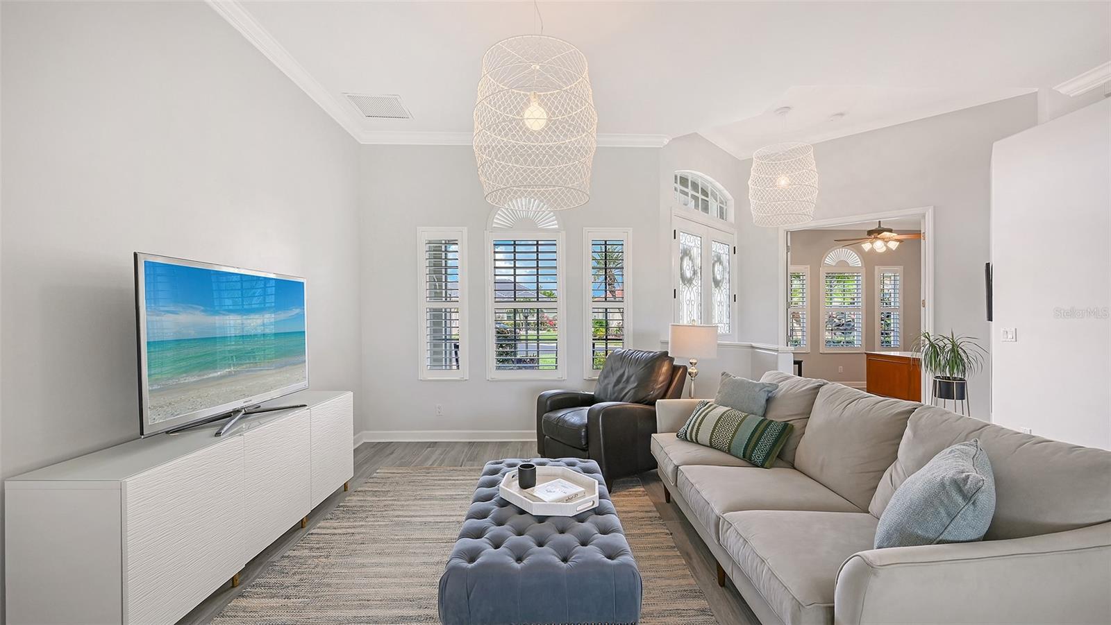 THE HAMPTONS - Residential