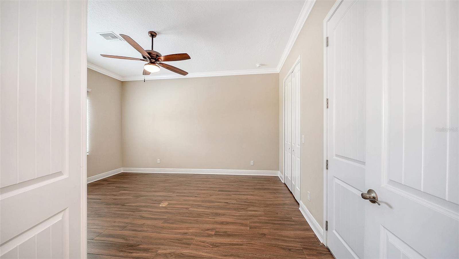 HAMPTON LAKES - Residential