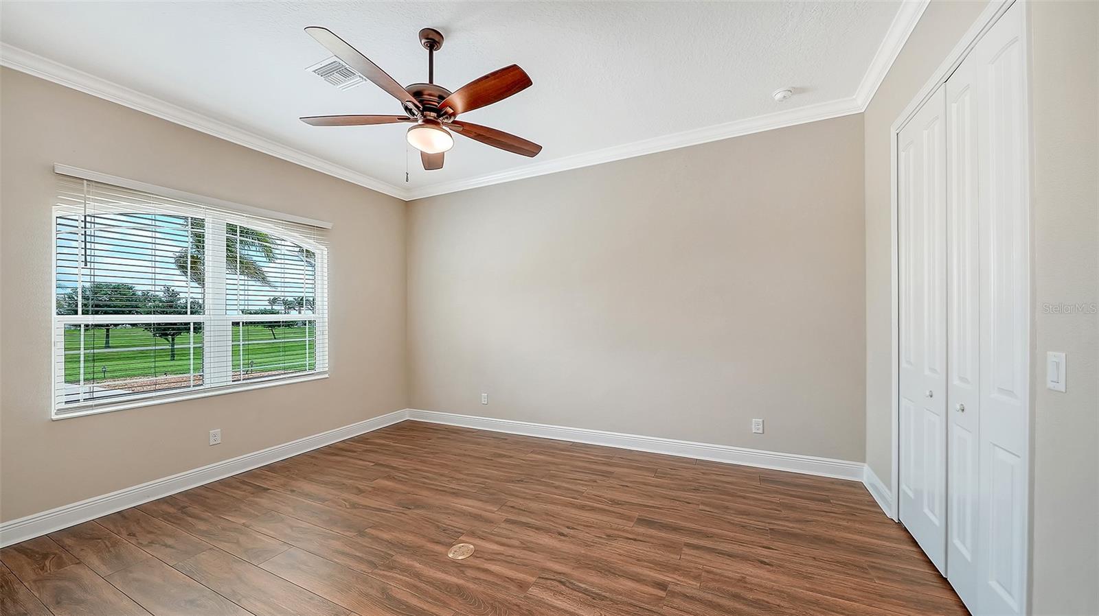 HAMPTON LAKES - Residential