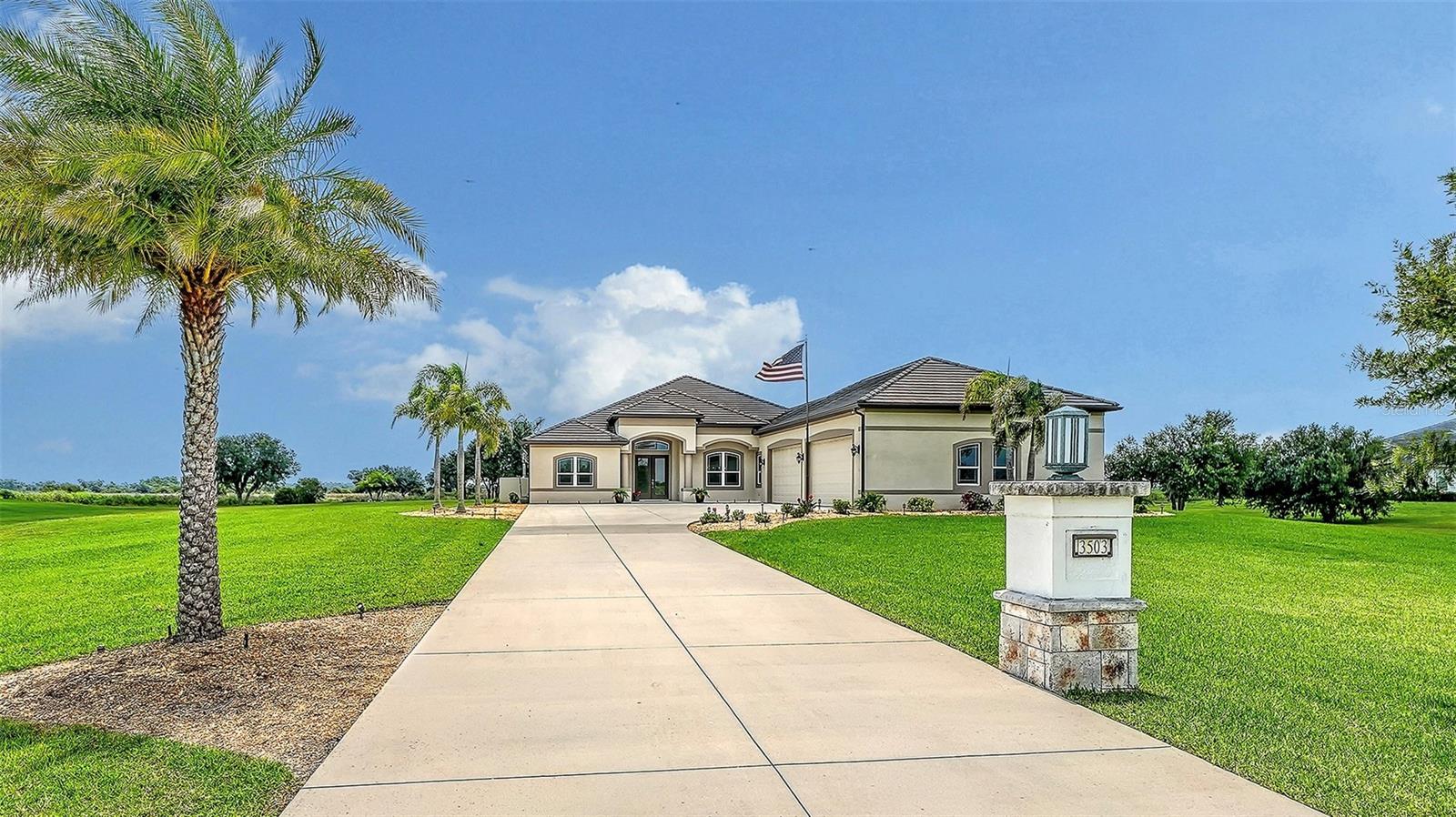 HAMPTON LAKES - Residential