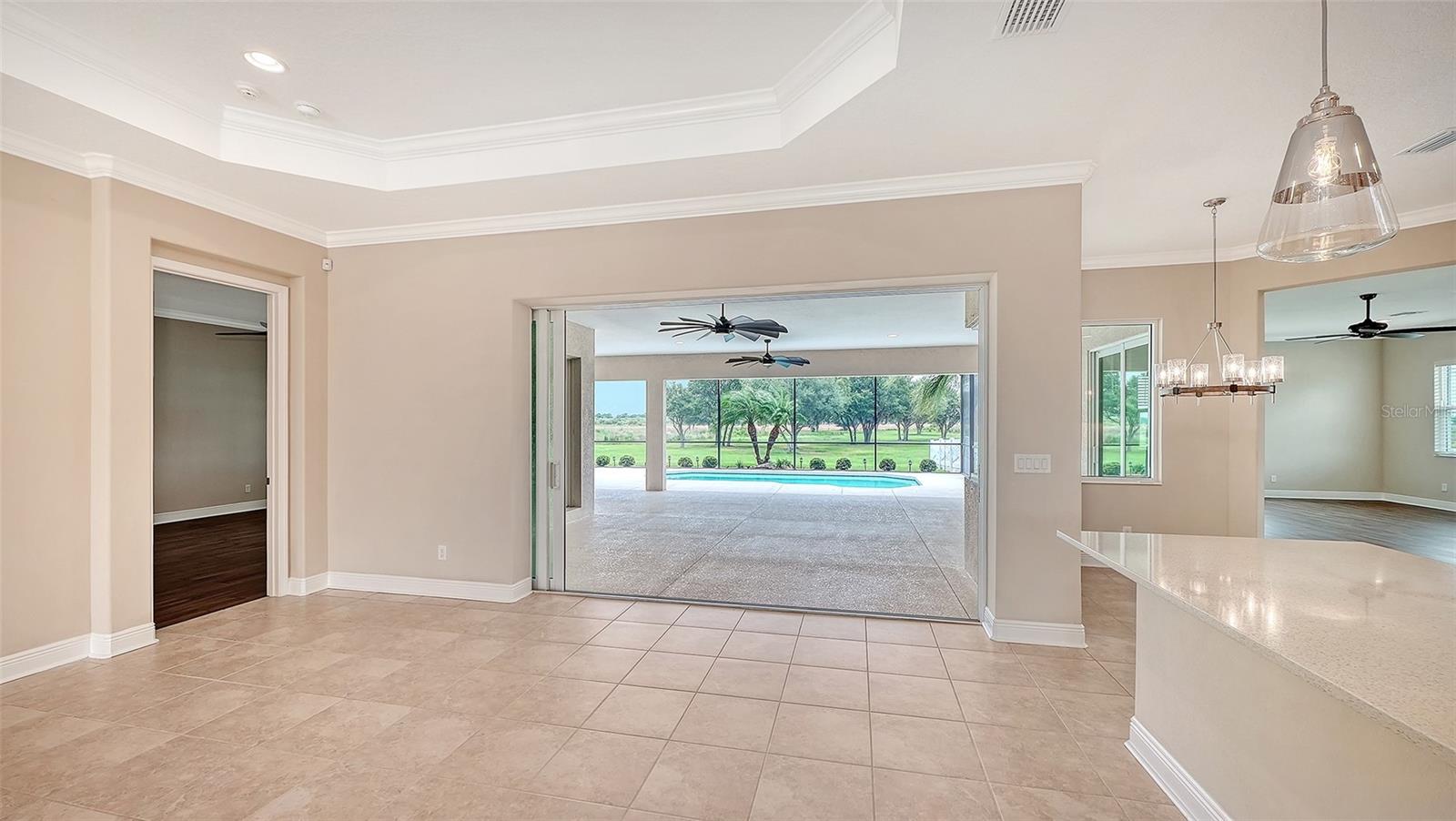HAMPTON LAKES - Residential
