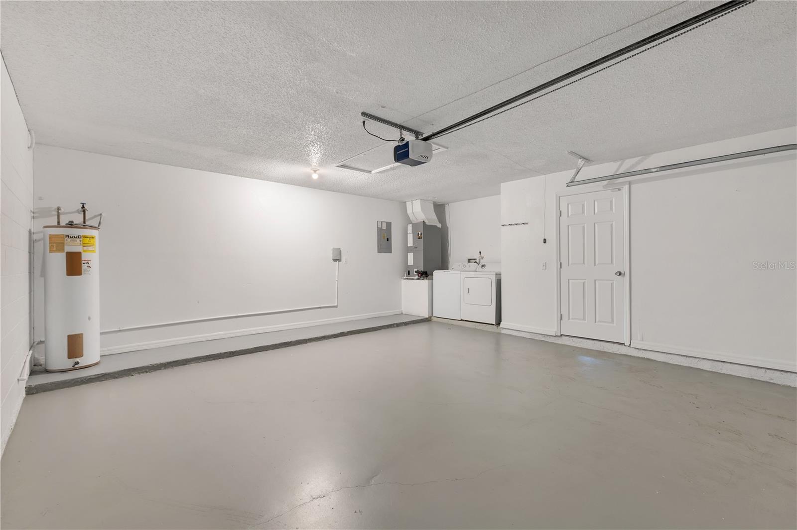 LINDFIELDS UNIT 1 - Residential