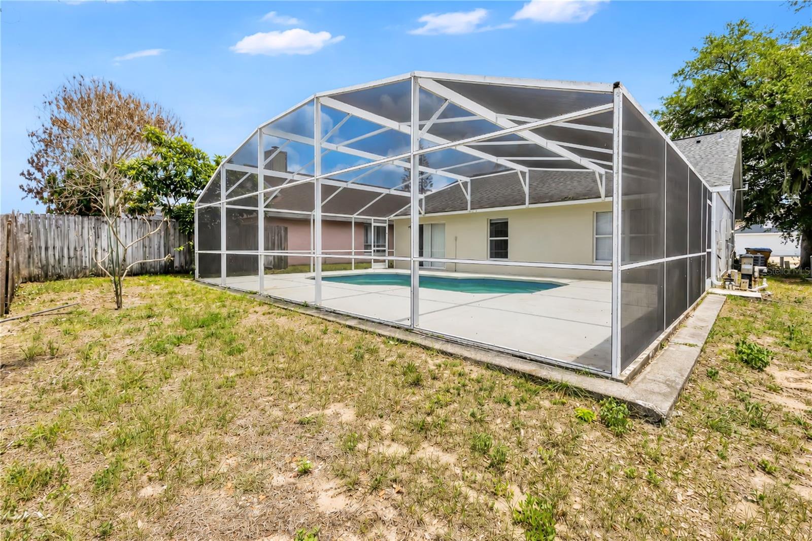 LINDFIELDS UNIT 1 - Residential