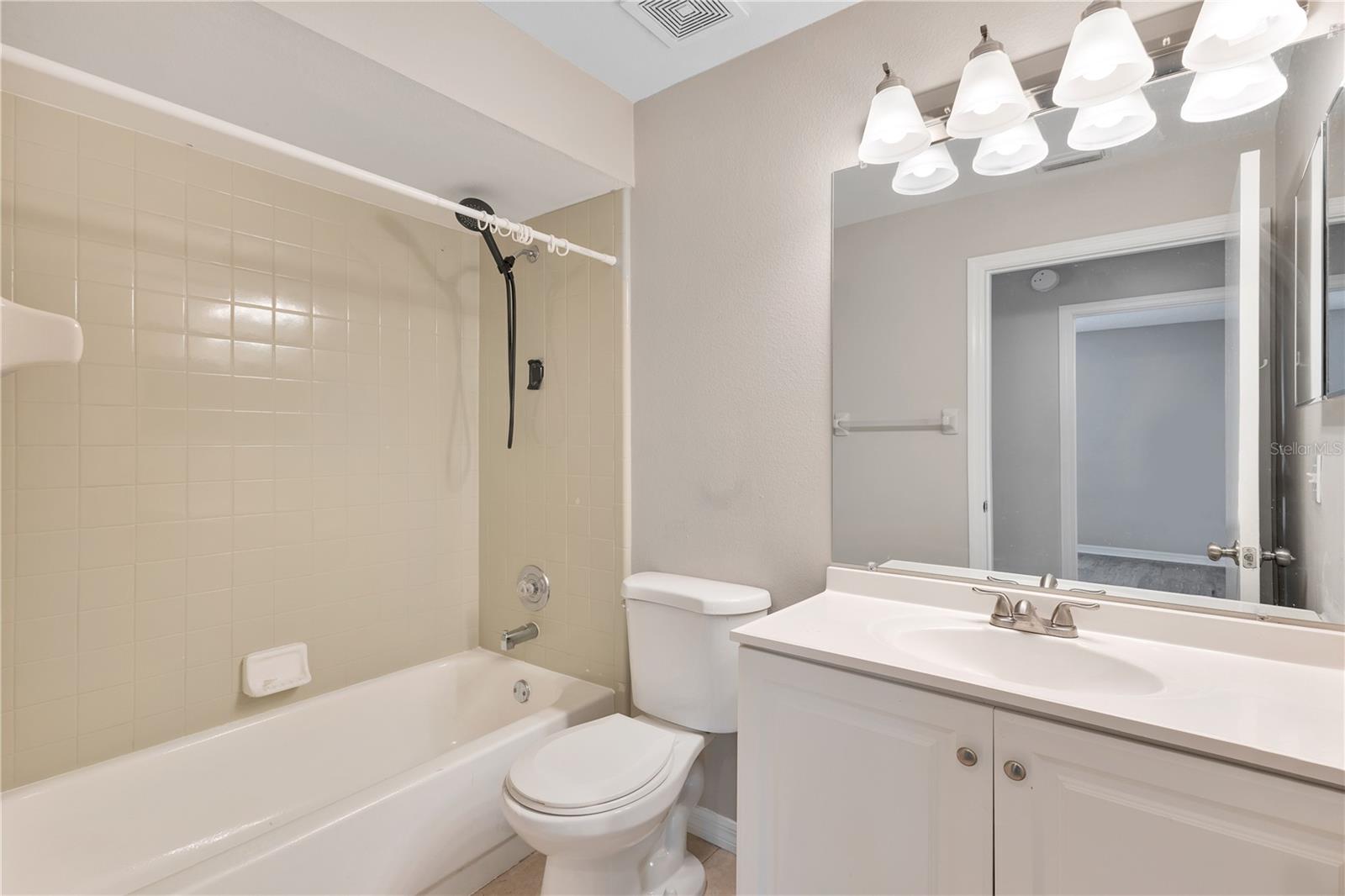 LINDFIELDS UNIT 1 - Residential