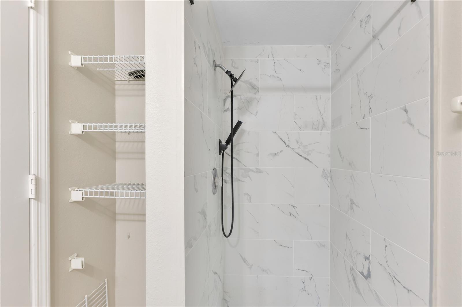LINDFIELDS UNIT 1 - Residential