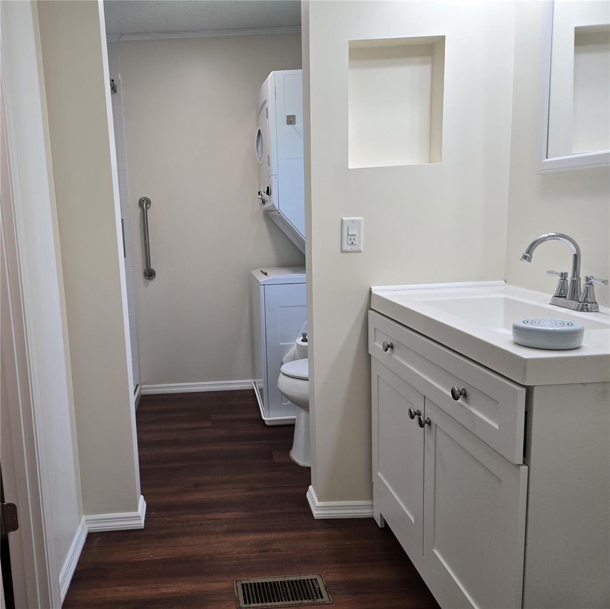 BANBURY VILLAGE CONDO - Residential