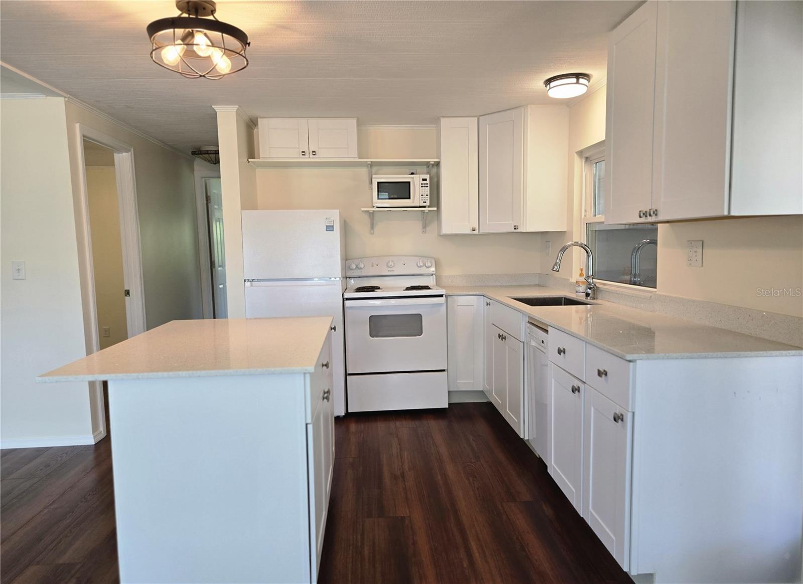 BANBURY VILLAGE CONDO - Residential