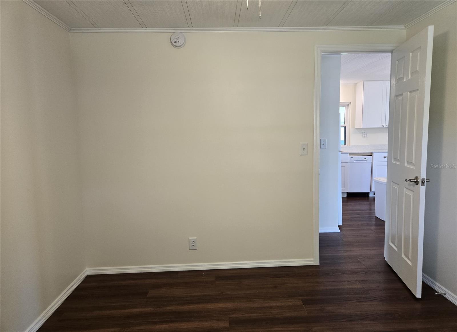 BANBURY VILLAGE CONDO - Residential