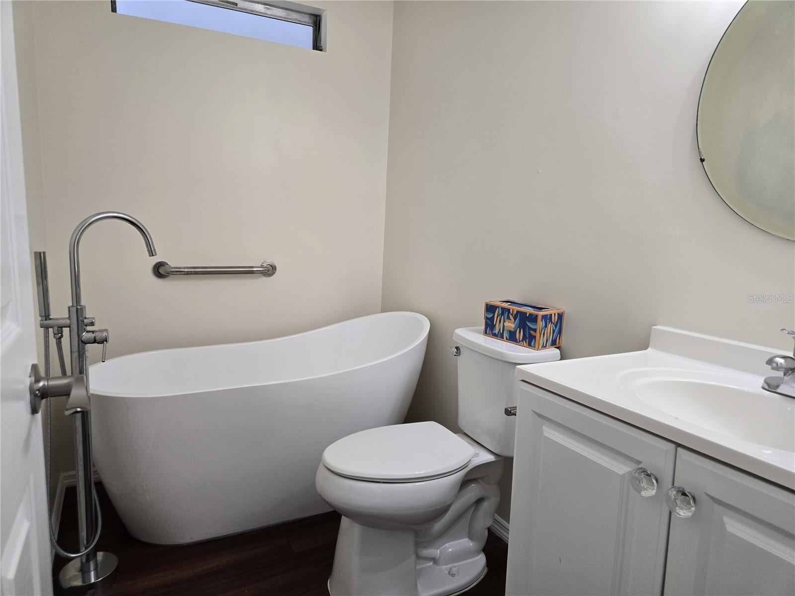 BANBURY VILLAGE CONDO - Residential