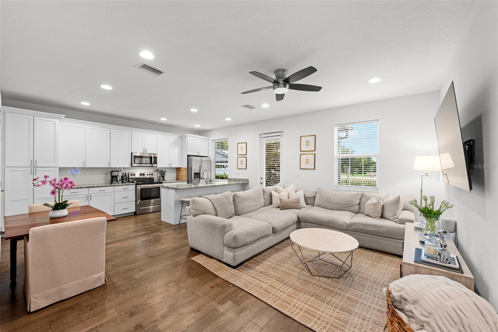 CAMELLIA SQUARE TOWNHOMES - Residential