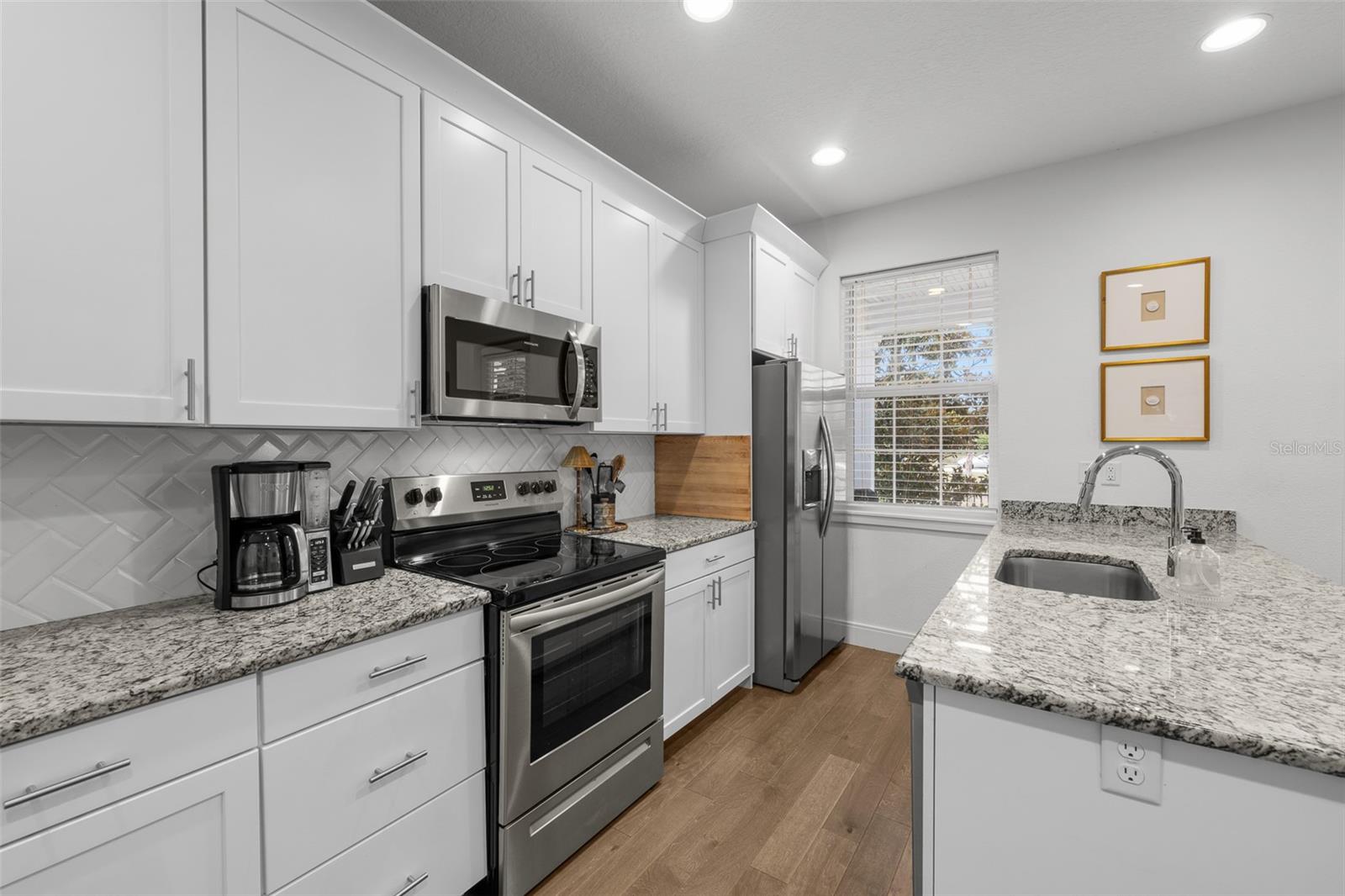 CAMELLIA SQUARE TOWNHOMES - Residential