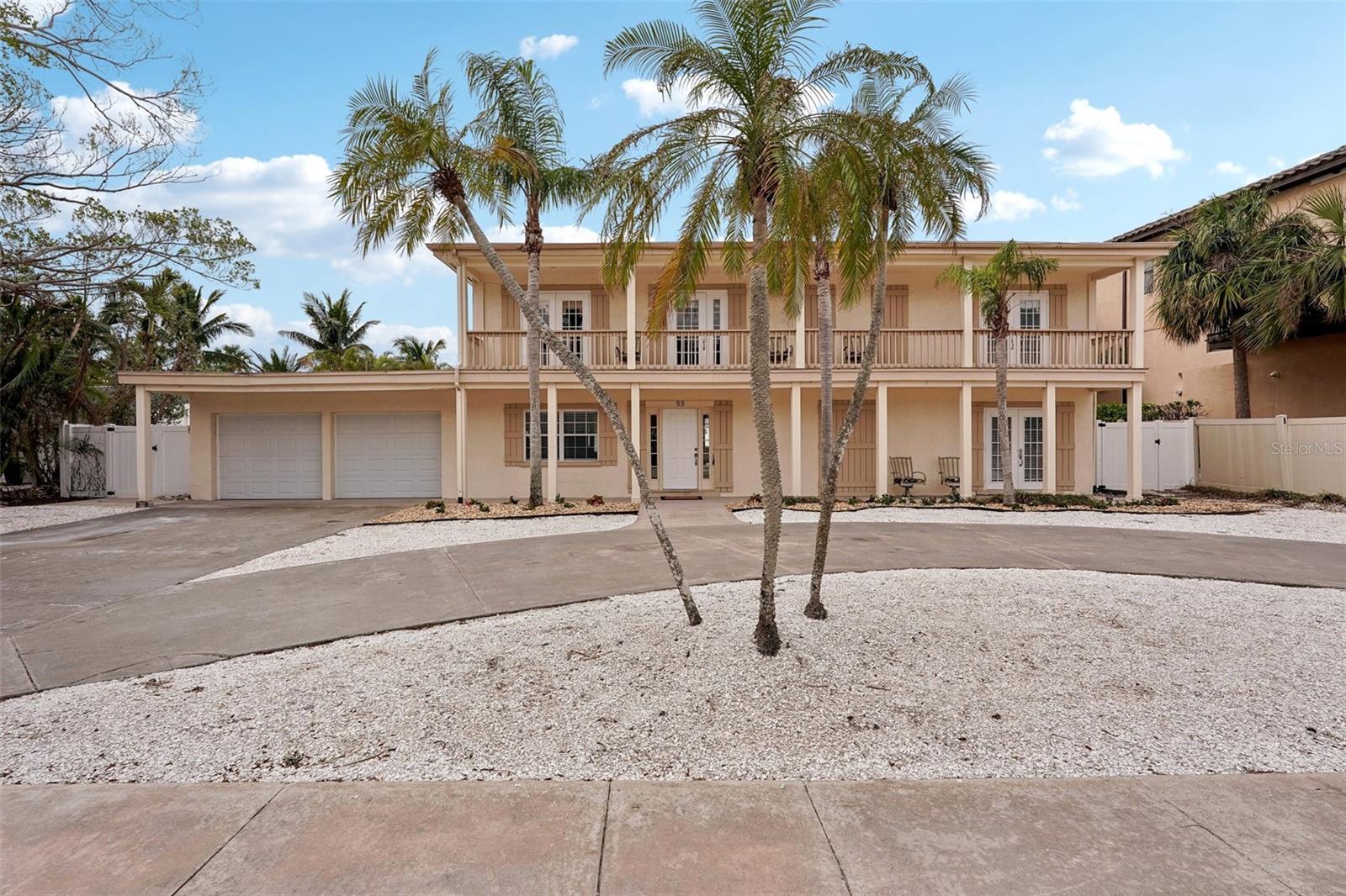 Located just steps from world-famous St. Armands Circle, this beautifully decorated 6-bedroom, 4.5-bath vacation home is the perfect retreat for families and groups, comfortably sleeping up to 14 guests.

This spacious two-story pool home features an open floor plan with a granite kitchen, breakfast bar, breakfast table, and a formal dining table that seats 8, plus an additional dining table for 4 in the main living area. The home is equipped with Wi-Fi, and 4 bedrooms feature a TV for added comfort and convenience.

Sliding glass doors open to a private backyard oasis featuring a sparkling pool surrounded by lounge chairs, comfortable outdoor seating, a dining table for al fresco meals, and a BBQ grill—perfect for enjoying sunny Florida days and relaxing evenings with family and friends.

Bicycles may also be available during your stay—just let us know, and we'll be happy to help.

A short walk through the back gate brings you directly to St. Armands Circle, where you'll find exceptional shopping, restaurants, spas, live entertainment, and easy access to Lido Beach. With everything within walking distance, it truly doesn't get any better than this!

At the end of each day, return to your own private oasis and create lasting memories in one of Sarasota's most desirable vacation destinations. ???????
There is an abundant amount of Activities and Attractions in Sarasota/Bradenton - close by to enjoy many treasures and cultural events. Benderson Park, Mote Marine Aquarium, Ringling Museum of Art, Florida's Largest Wildlife Rescue, Rehabilitation Center with the Pelican Man, Selby Botanical Gardens, Museum of the Circus, water fountain at Island Park, Myakka River and Park, Ed Smith Stadium Sport Complex, Sarasota Ballet (Oct-Apr), Van Wezel Performing Arts, Florida Studio Theatre, Sarasota Opera House, The Asolo Theatre, and Players Theatre. Leisure time can be spent on shops, galleries, golfing, tennis, ice skating, water sports like; fishing, snorkeling, kayaking, diving, jet skis, water skiing or leisure boating or choose from one of our many famous beaches: Siesta Key, Longboat Key, Lido Key, Bradenton Beach, and Anna Maria Beach.