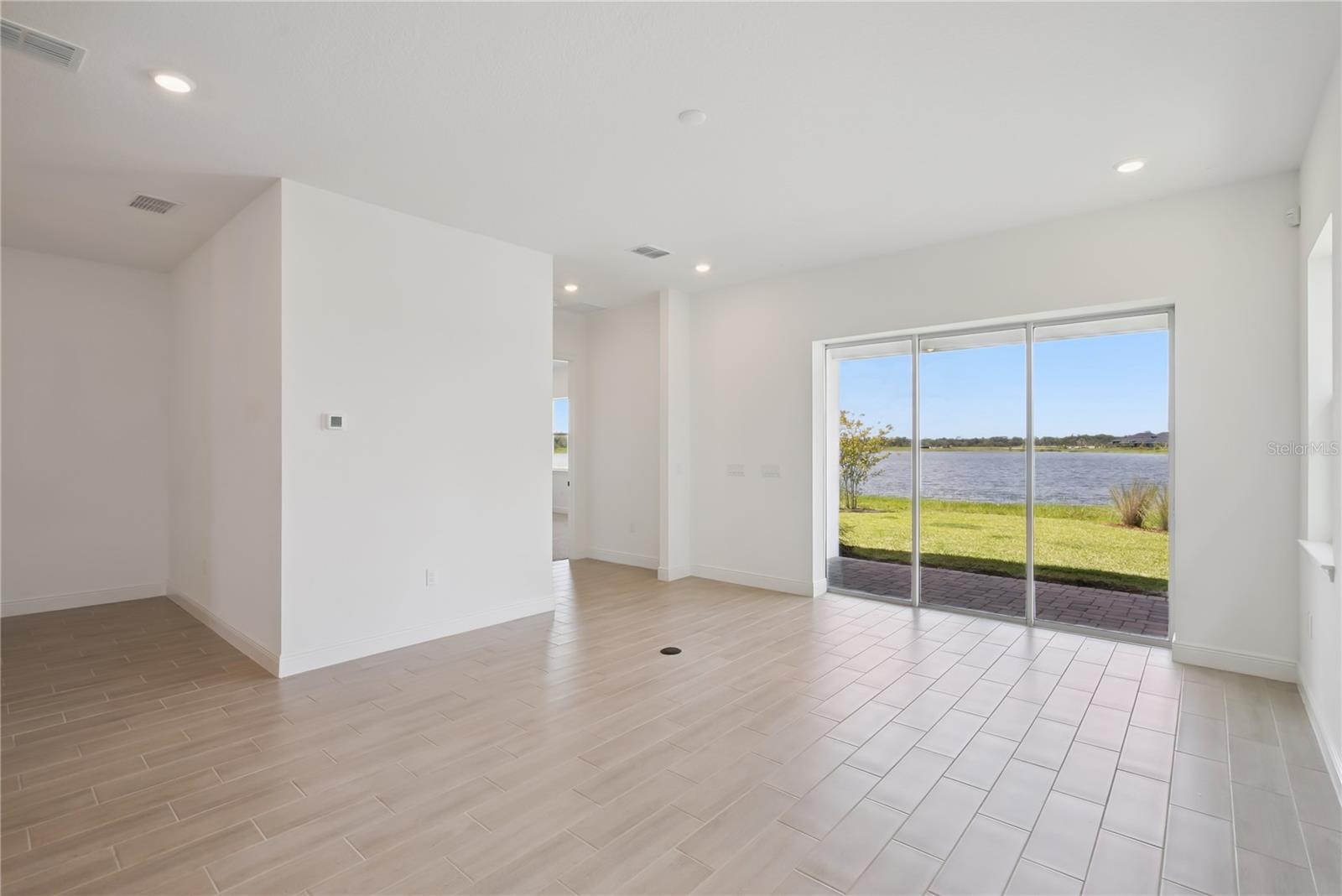 LAUREATE PARK PH 1 - Residential