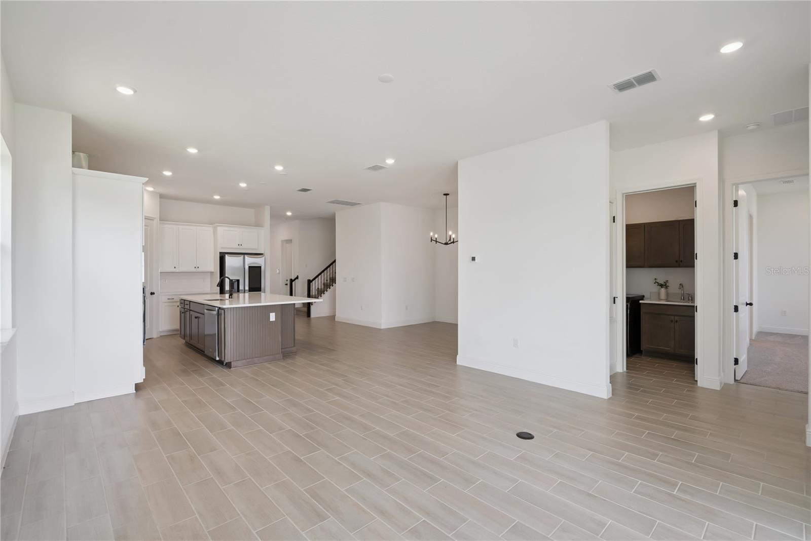 LAUREATE PARK PH 1 - Residential