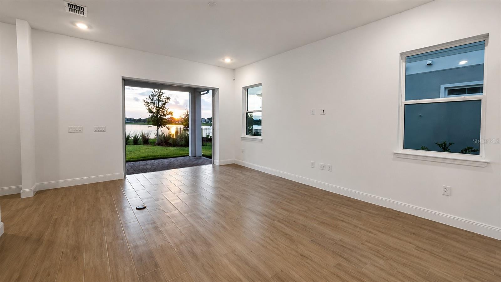 LAUREATE PARK PH 1 - Residential