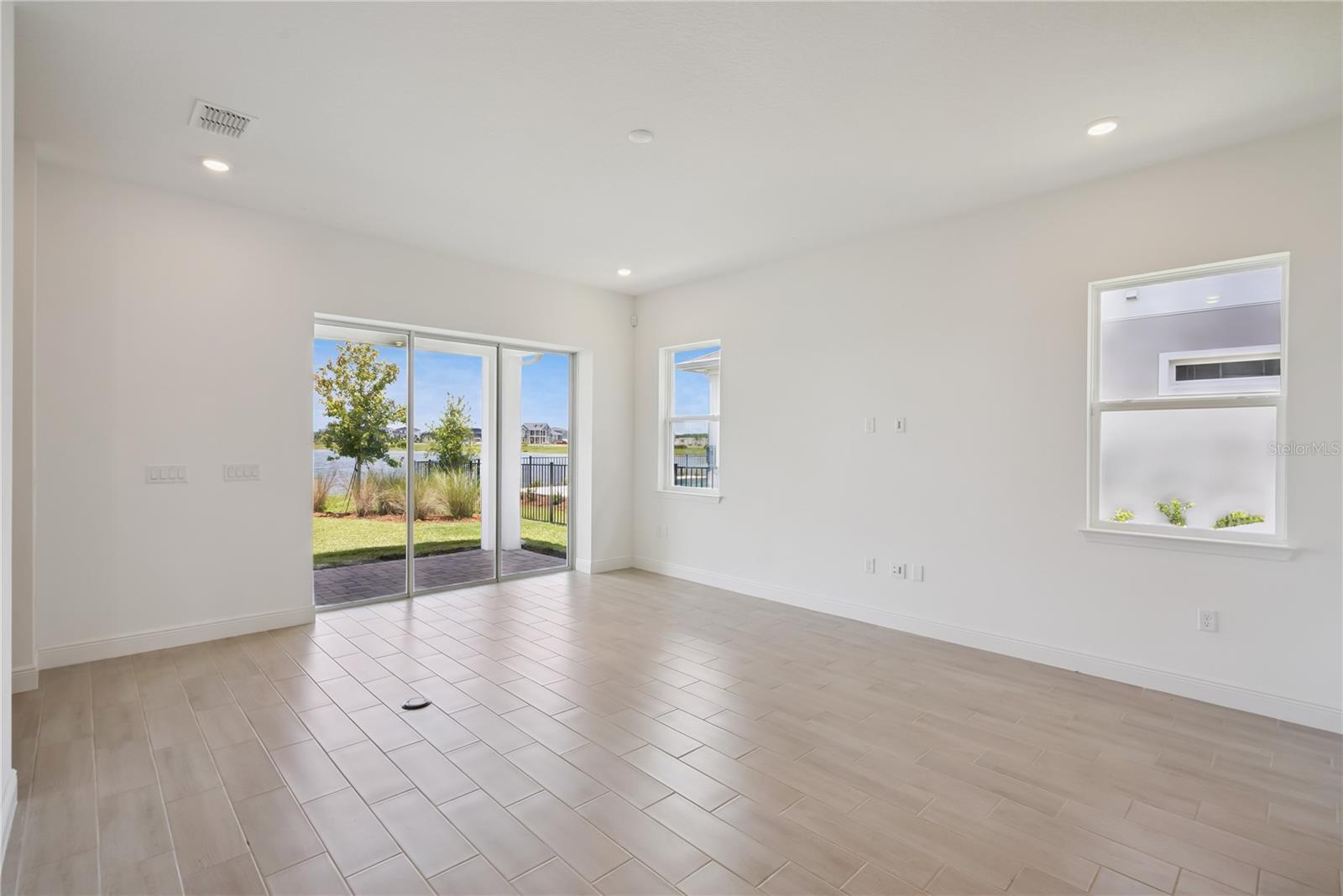 LAUREATE PARK PH 1 - Residential