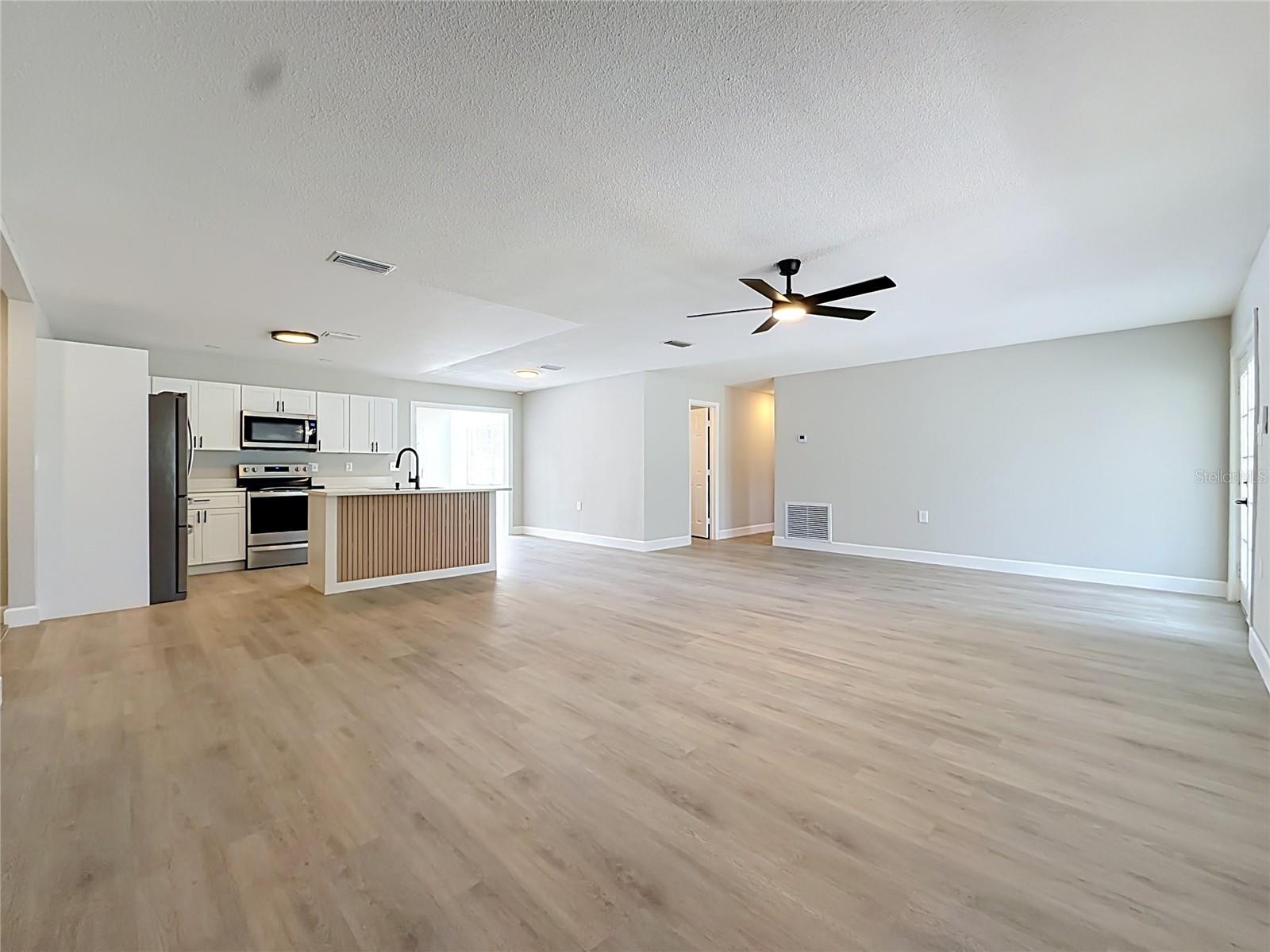 ACREAGE & UNREC - Residential