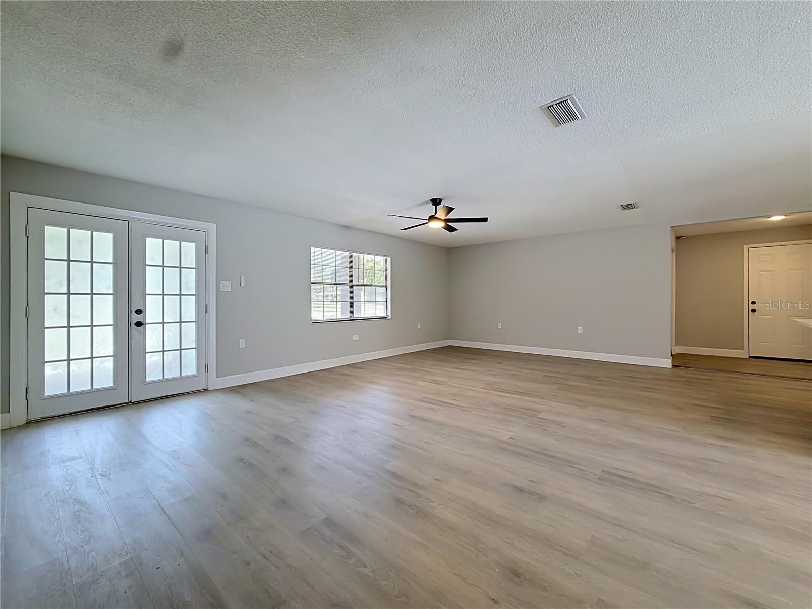 ACREAGE & UNREC - Residential