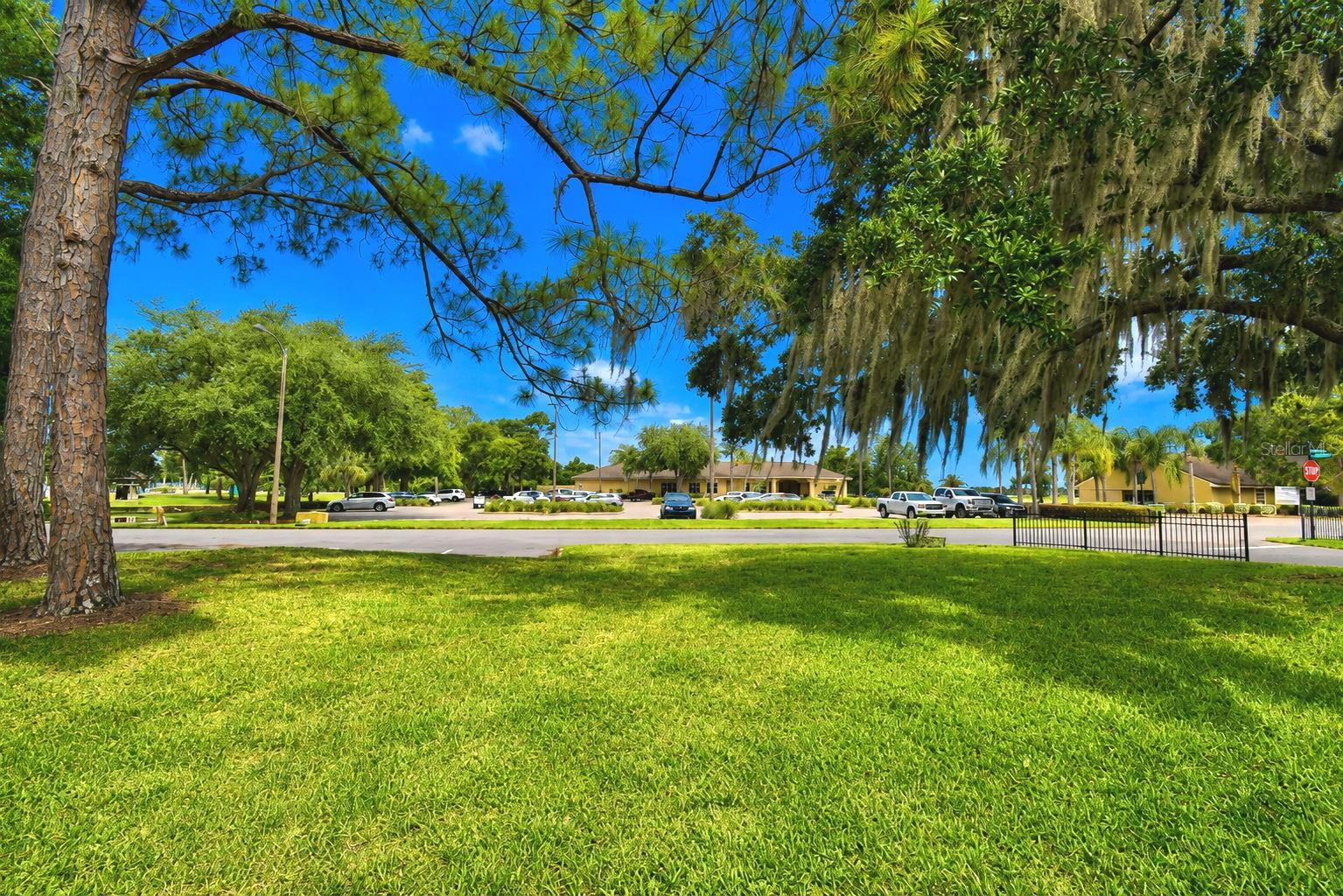 CYPRESSWOOD VILLAS ON THE GREEN - Residential