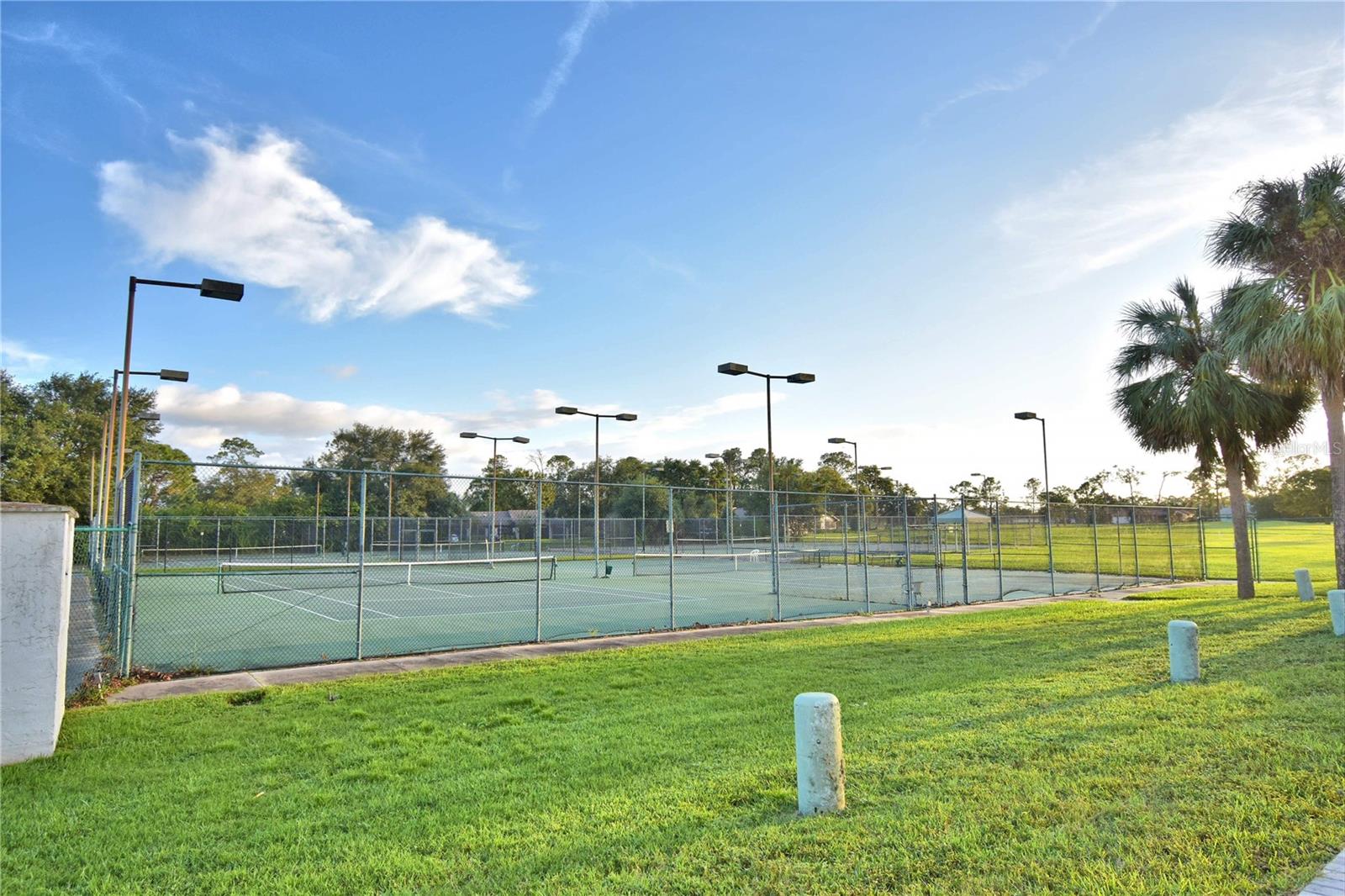 CYPRESSWOOD VILLAS ON THE GREEN - Residential