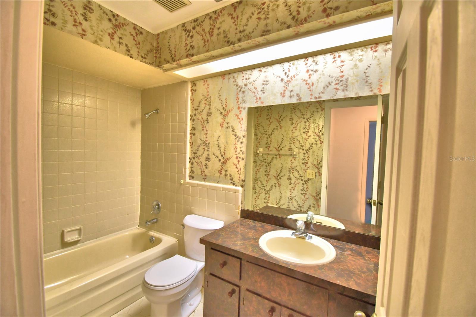 CYPRESSWOOD VILLAS ON THE GREEN - Residential