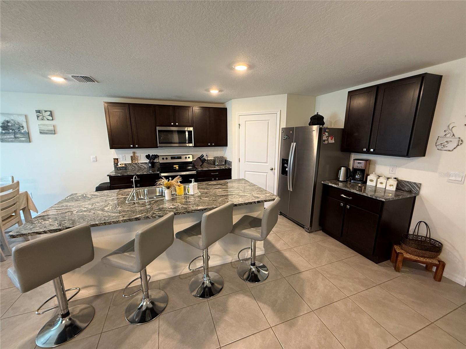 SILVERSTONE NORTH PH IA & IB - Residential Lease