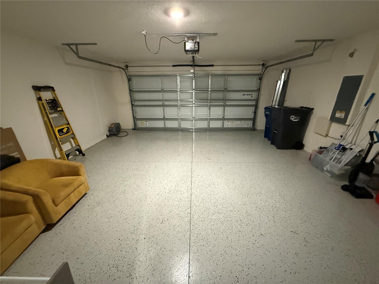 SILVERSTONE NORTH PH IA & IB - Residential Lease