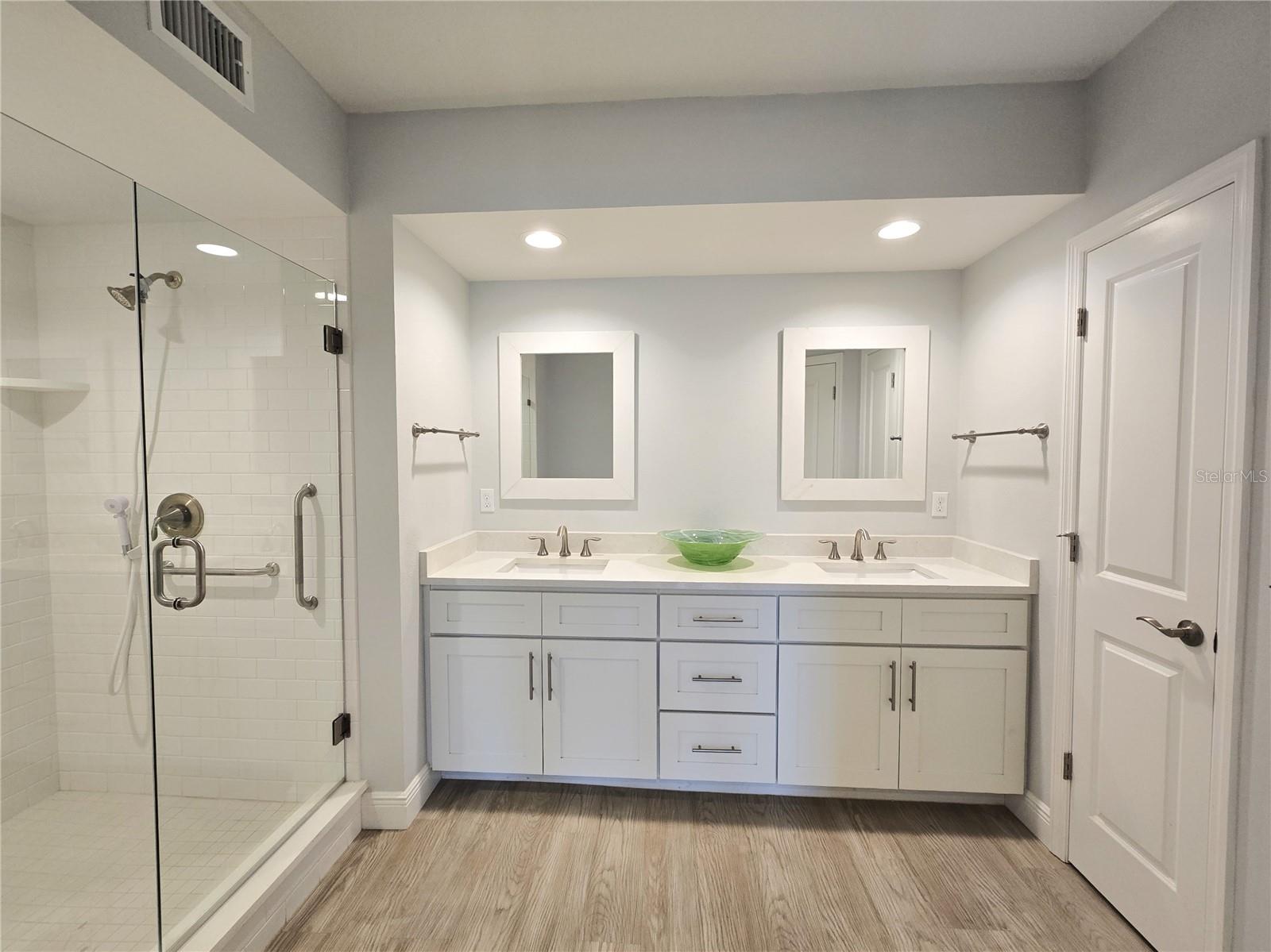GOLF LAKE CONDO IX AT EAST BAY - Residential
